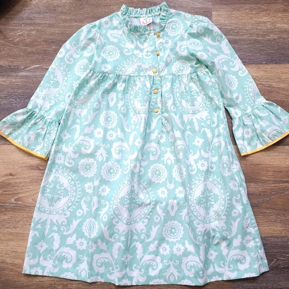 Shrimp & Grits Girls Dress Size 10